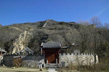 Red Capital Ranch/ Shambala At The Great Wall Hotel Пекин Екстериор снимка